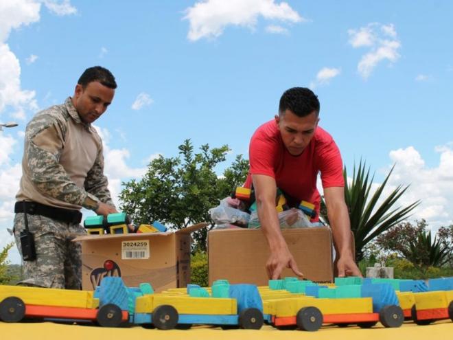 Departamento Penitenciário entrega 1,8 mil brinquedos produzidos por detentos para serem doados a crianças