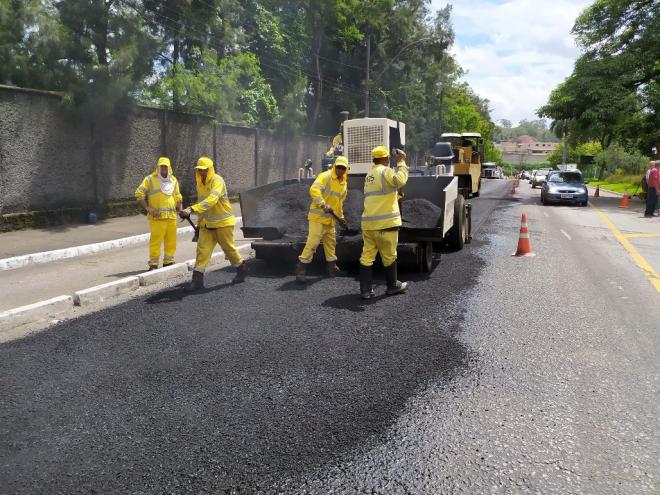 Novas vias públicas recebem recapeamento em Ipatinga