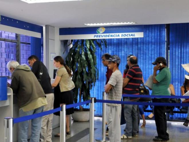 MP autoriza contratação de servidor aposentado para INSS