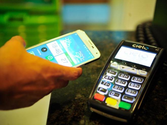 Entenda o que são pagamentos por QR code e cashback