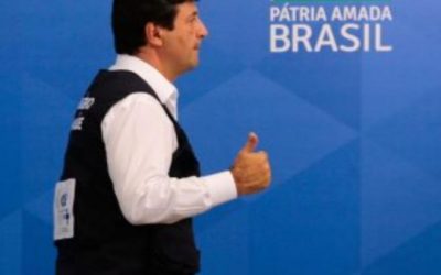 Ministro da Saúde pede fala única no discurso contra pandemia