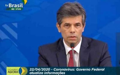 Ministro da Saúde prepara diretriz para reduzir isolamento social