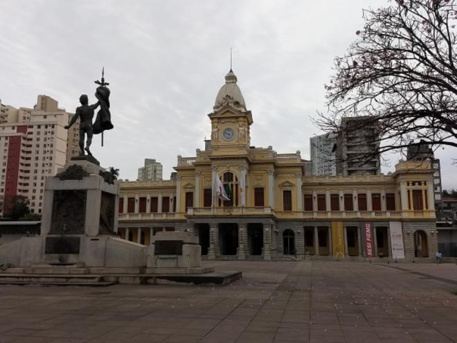 Pandemia acelera em Minas Gerais