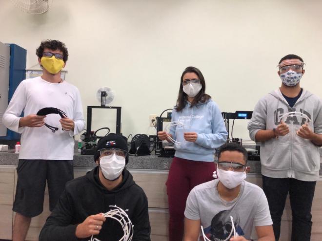 Protetores faciais são produzidos no campus Timóteo do Cefet-MG