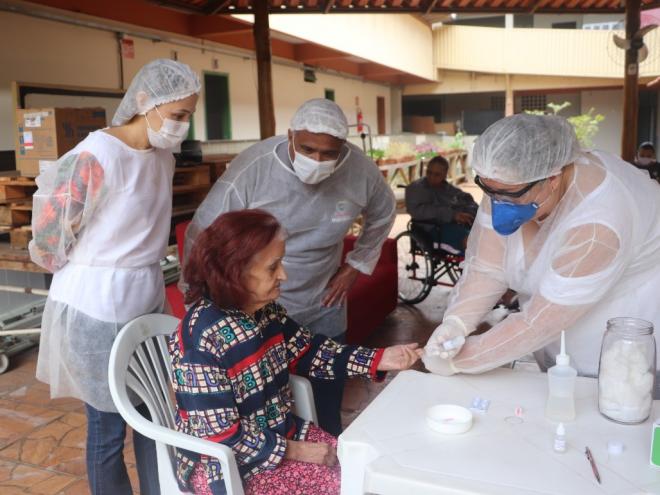 Ipatinga reduz em 50% as internações por covid no Hospital Municipal, informa governo